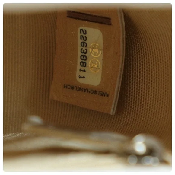 CHANEL ⭐️AUTHENTIC⭐️Small Patent Coco Boy Flap Bag - Picture 10 of 17